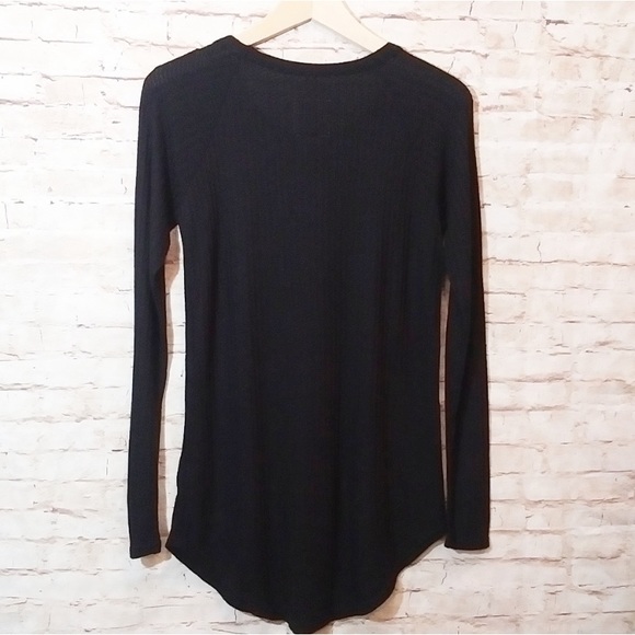 Chaser | Waffle Knit Long-Sleeve Thermal - Picture 3 of 5